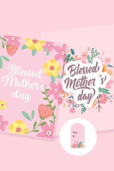 Pink Blessed Mother's Day greeting card to download and print. It has flower as decorations. From Skip to my Lou