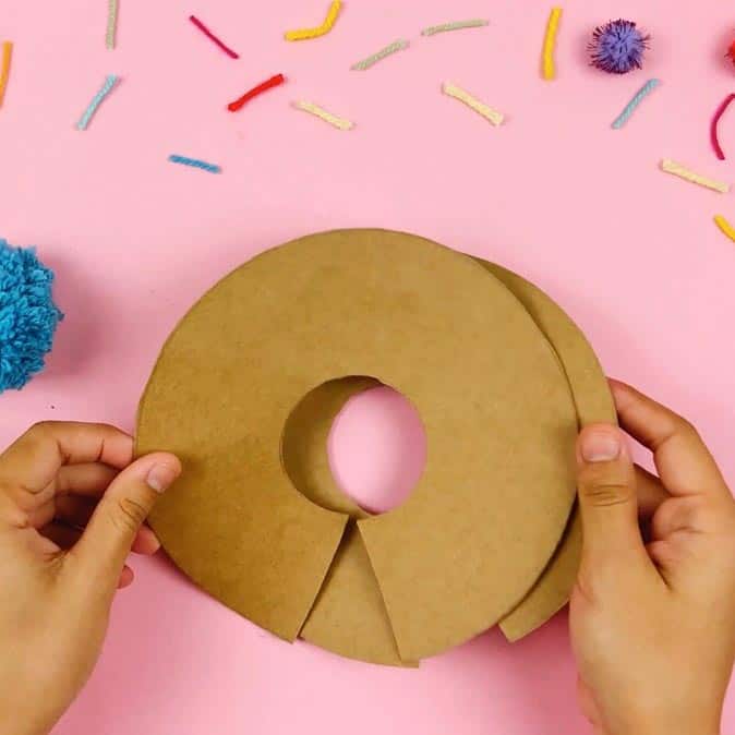 cardboard template for pom pom