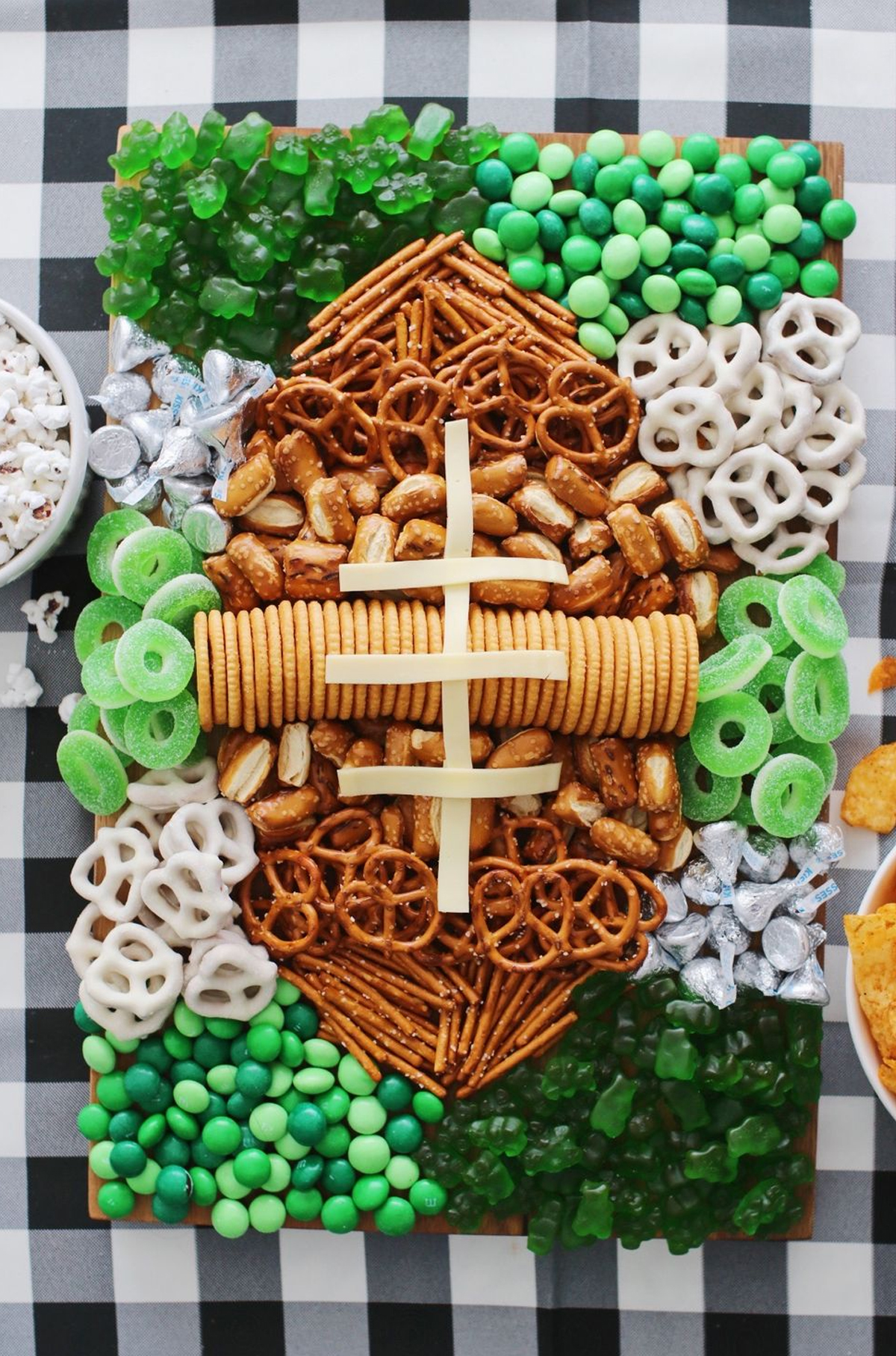 The Pioneer Woman's board is complete with pretzels, crackers, cheese, and gummy bears.