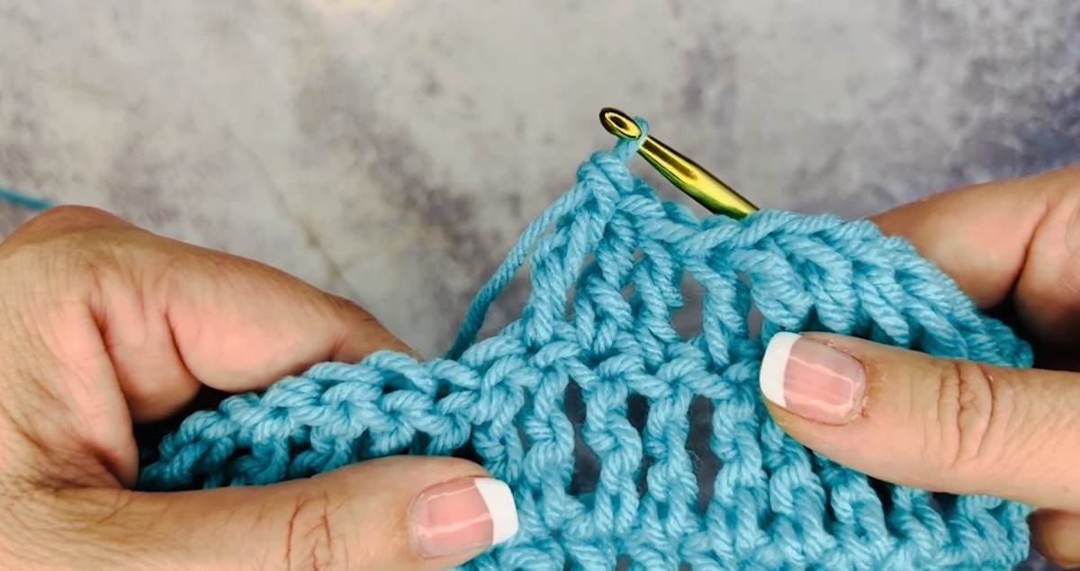 Treble crochet - final result in blue yarn.