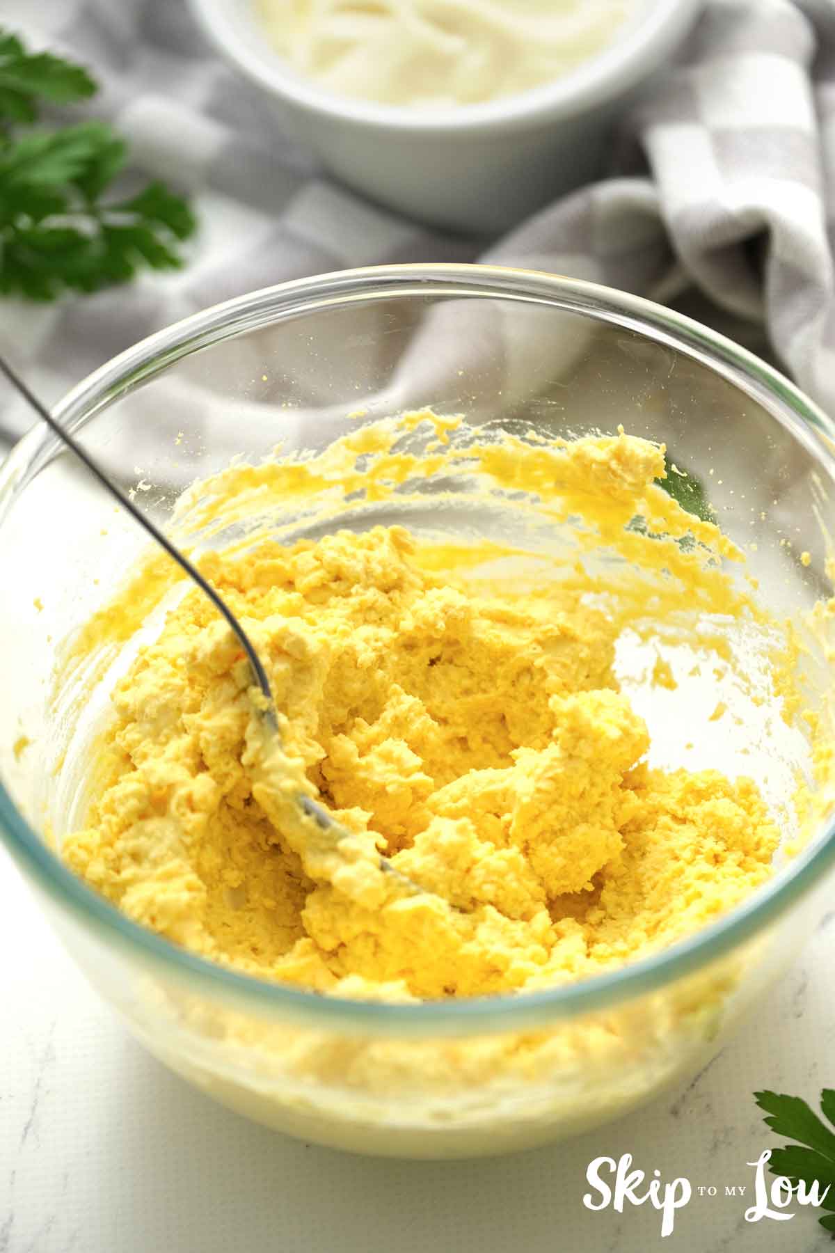 deviled egg filling in bowl