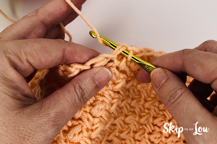 Step 2 – Yarn over