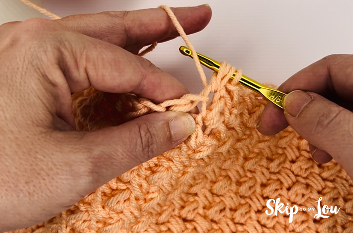 Step 8 – Yarn over