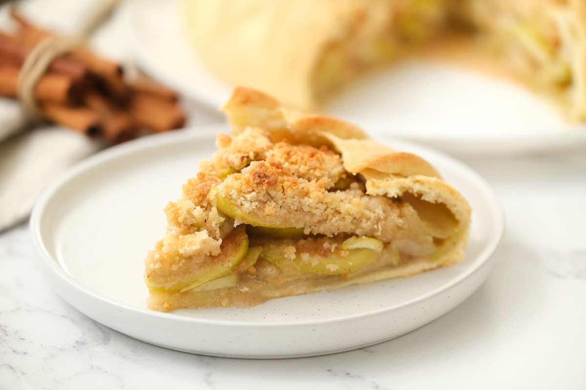 apple crostata on white plate